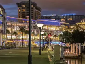 Keira led garden light